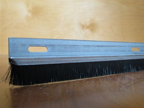 0.60+ m Spare FH23 Zinced Steel Black PP Brush BH17 Total Height TH40 Perforated 4.5x17.5